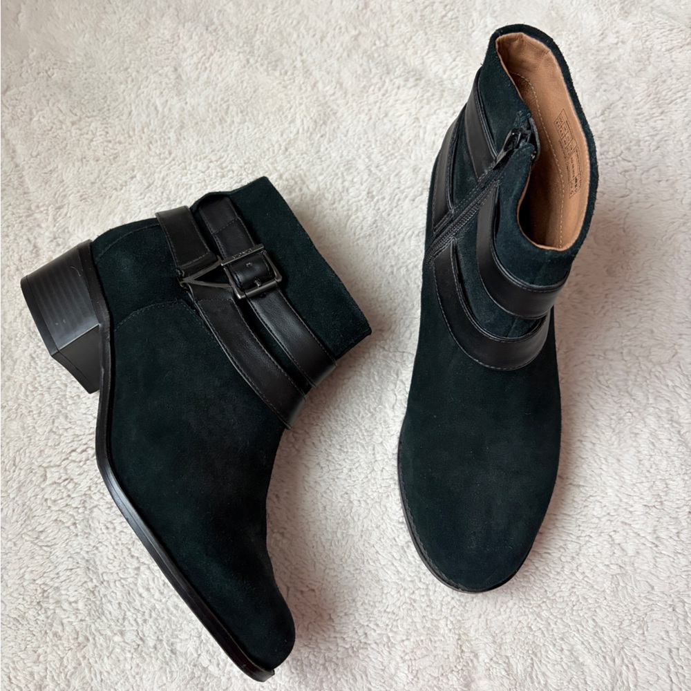 Vionic Mana Black Suede Ankle Boots Weatherproof Women Size 8.5